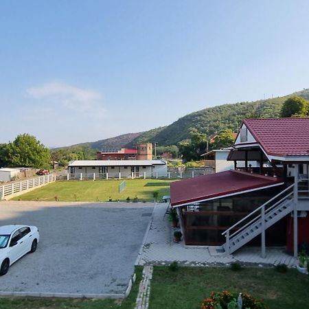 Vila Legrand Bazias 외부 사진